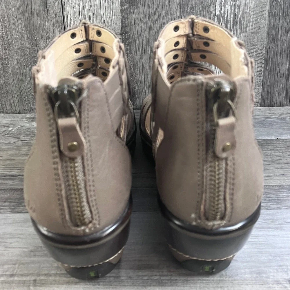 Jambu Sugar Women 8M Taupe Leather Strappy Gladiator Wedge Sandals WJ12SUG50